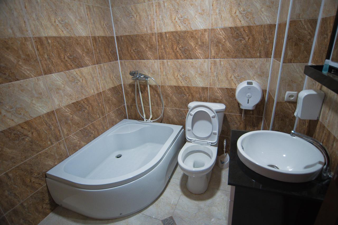 Hotel Tsiskari Телави Екстериор снимка